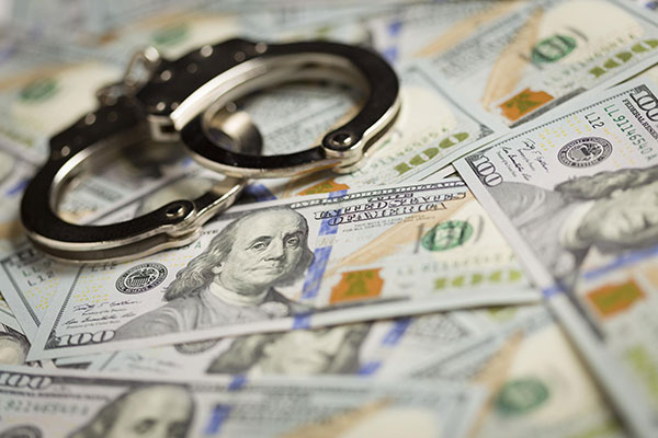 defense for securities investment fraud and financial scheme charges